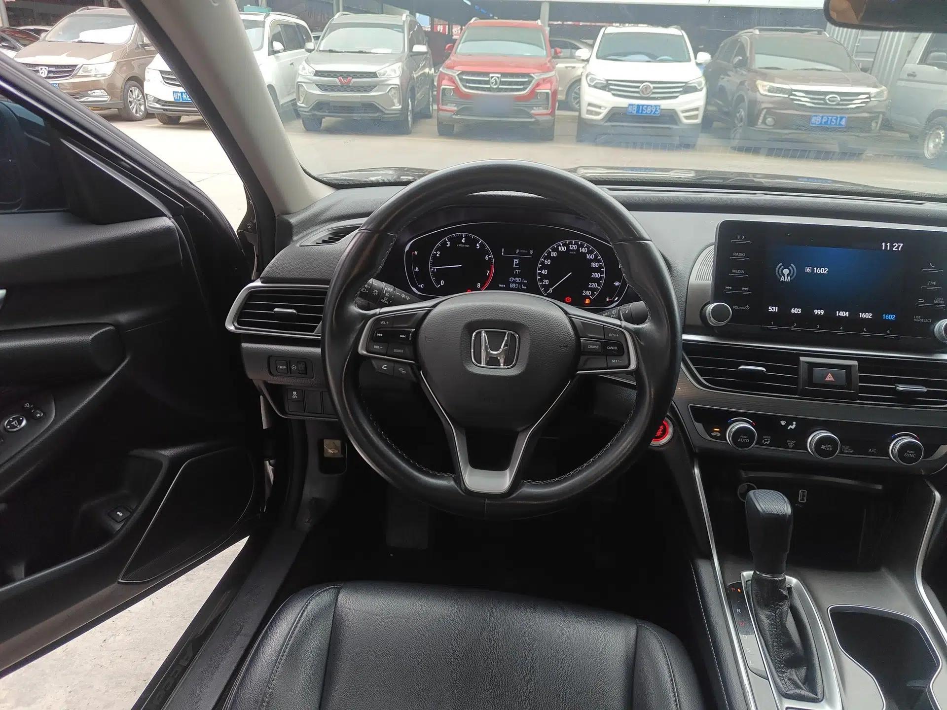 Honda Accord 2018 260TURBO Elite Edition China VI — миниатюра 18