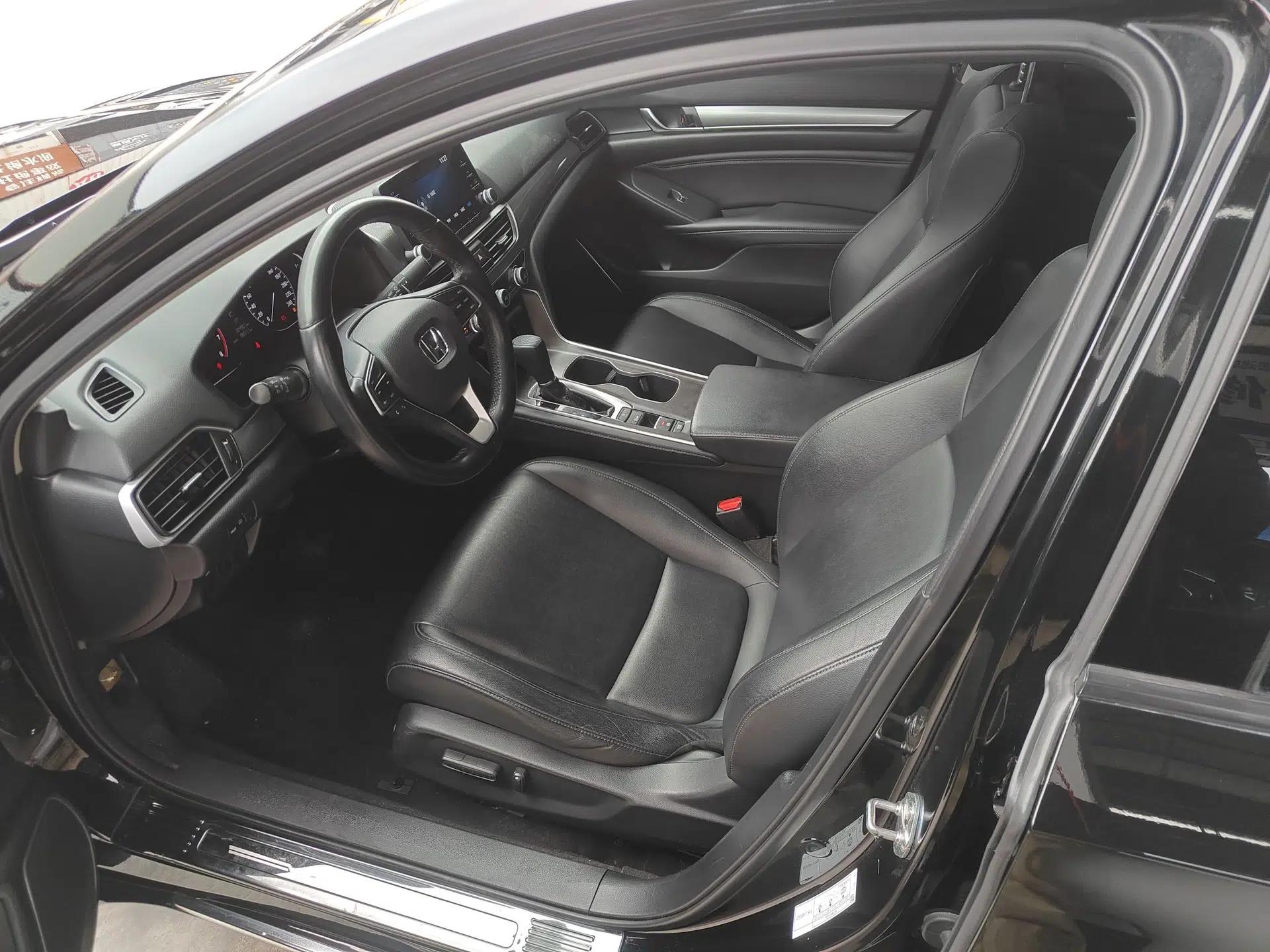 Honda Accord 2018 260TURBO Elite Edition China VI — миниатюра 22