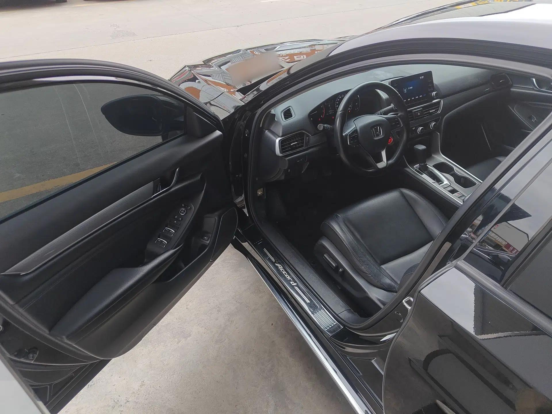 Honda Accord 2018 260TURBO Elite Edition China VI — миниатюра 23