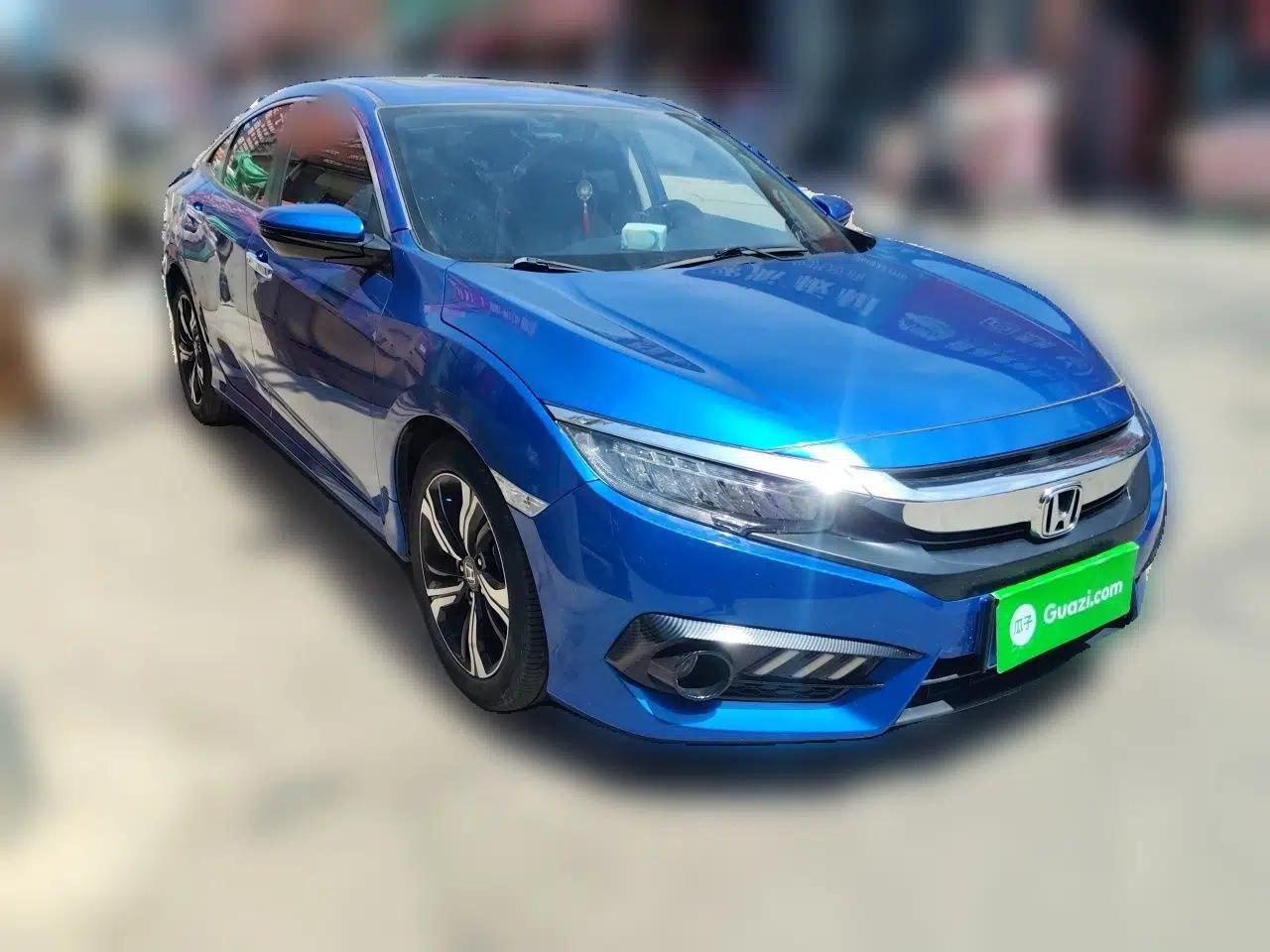 Honda Civic 2016 220TURBO CVT Prestige Edition — миниатюра 3