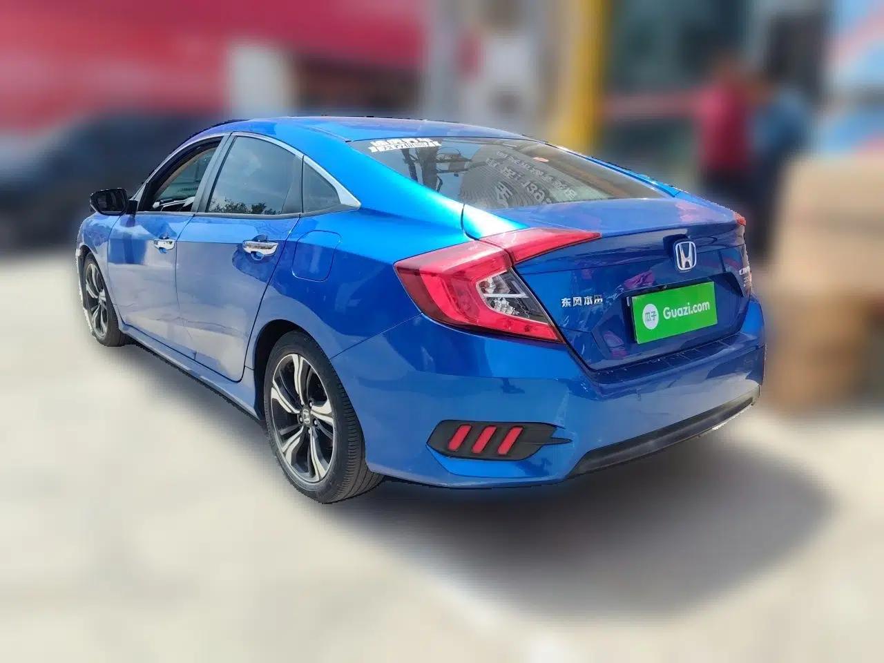 Honda Civic 2016 220TURBO CVT Prestige Edition — миниатюра 4