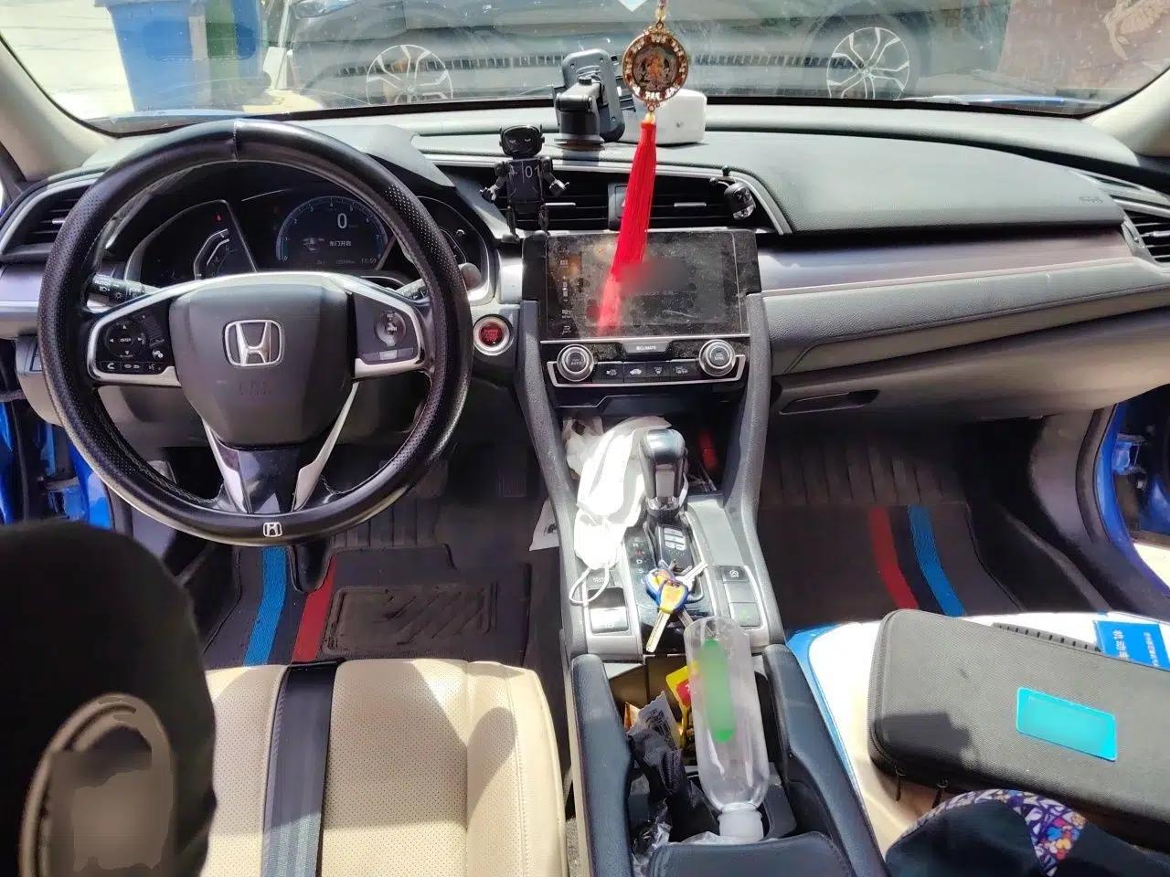 Honda Civic 2016 220TURBO CVT Prestige Edition — миниатюра 9