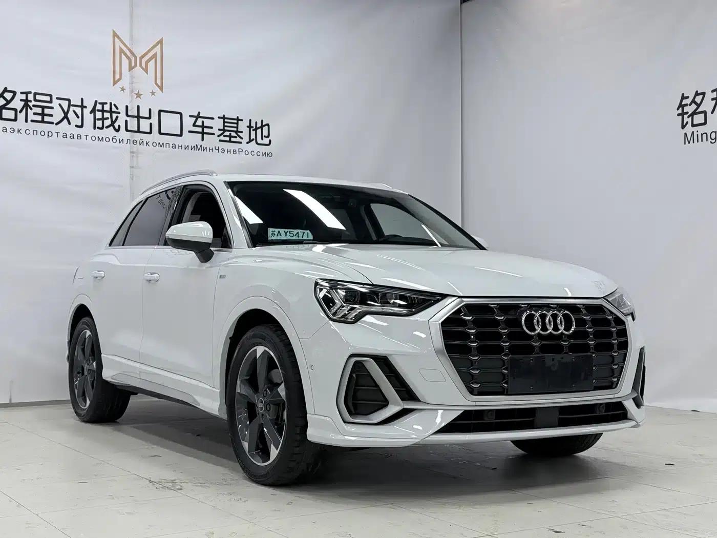 Audi Q3 2022 35 TFSI Fashion Dynamic Edition — миниатюра 3