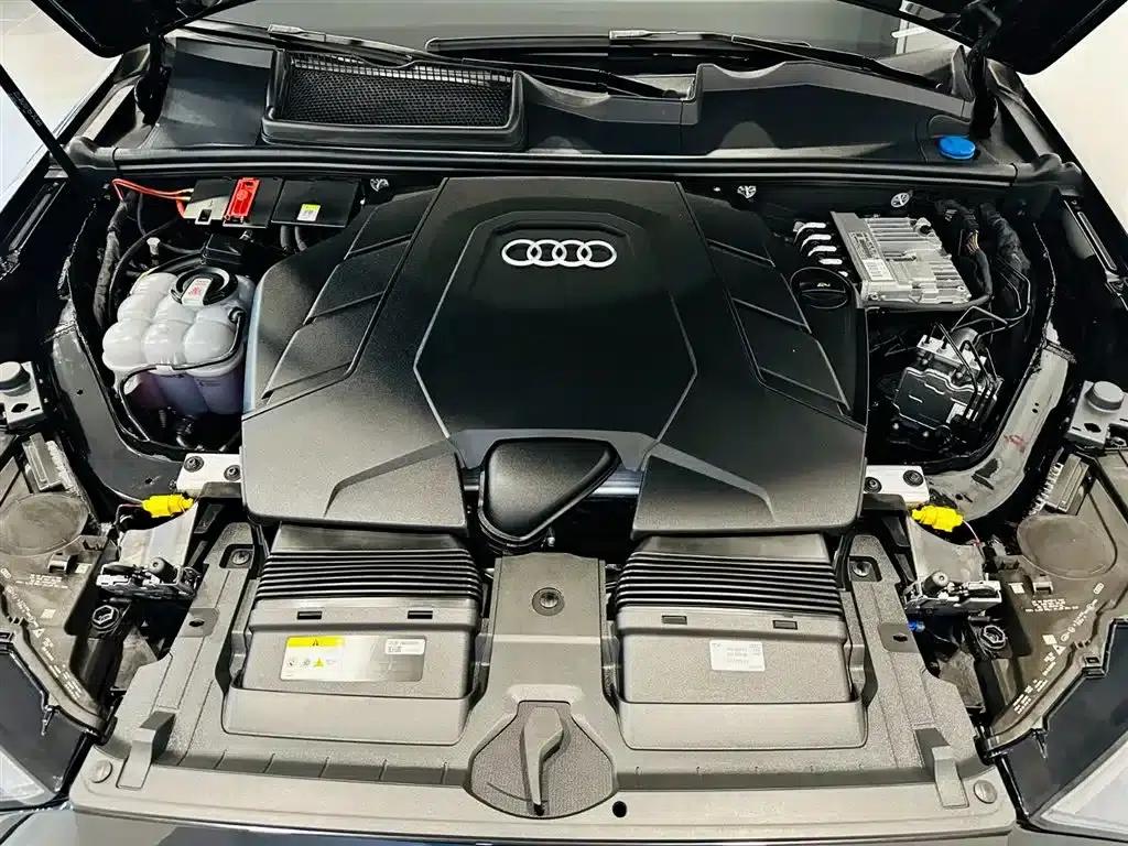 Audi Q7 2023 55 TFSI quattro S line Sport — миниатюра 9