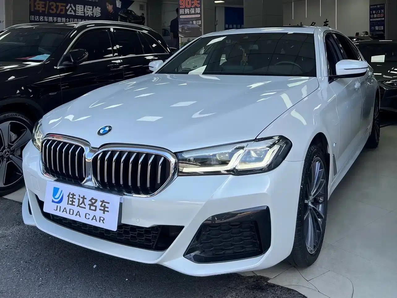 2023 BMW 5 Series 530Li Leading Edition M Sport Package — миниатюра 1