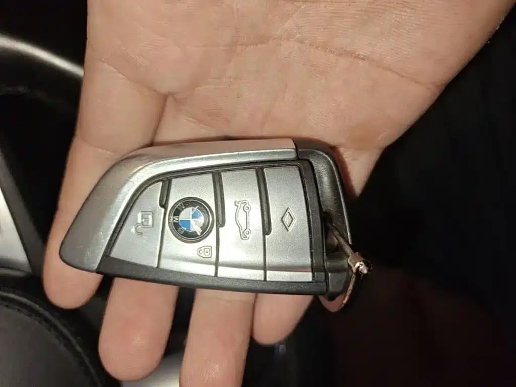 2021 BMW 5 Series 530Li Leading Edition M Sport Package — миниатюра 9