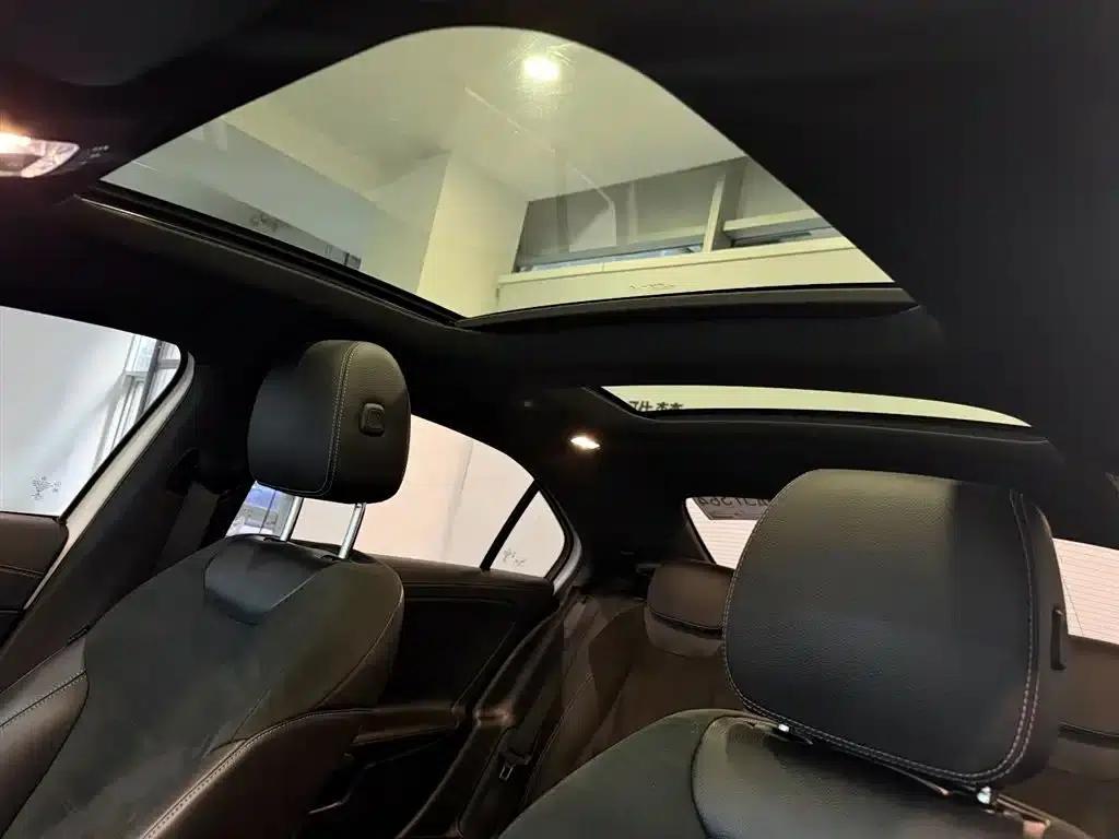 2019 Mercedes-Benz A-Class A 180 L Sport Sedan — миниатюра 12