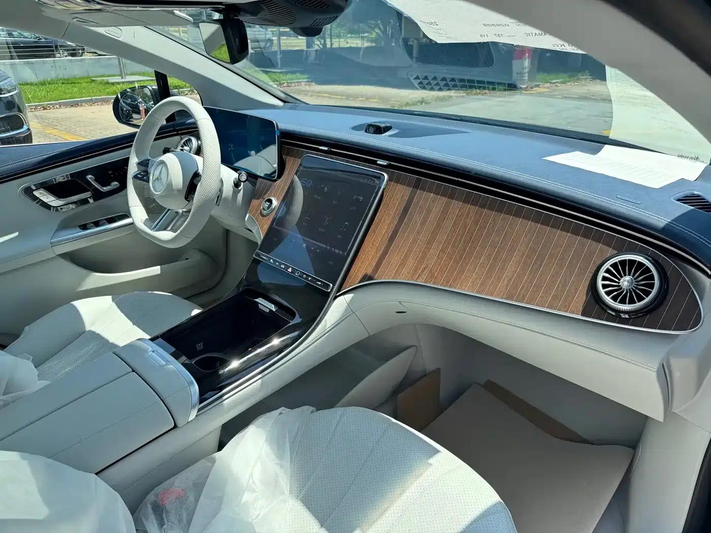 Mercedes-Benz EQE 2025 500 4MATIC Pioneer Edition — миниатюра 13