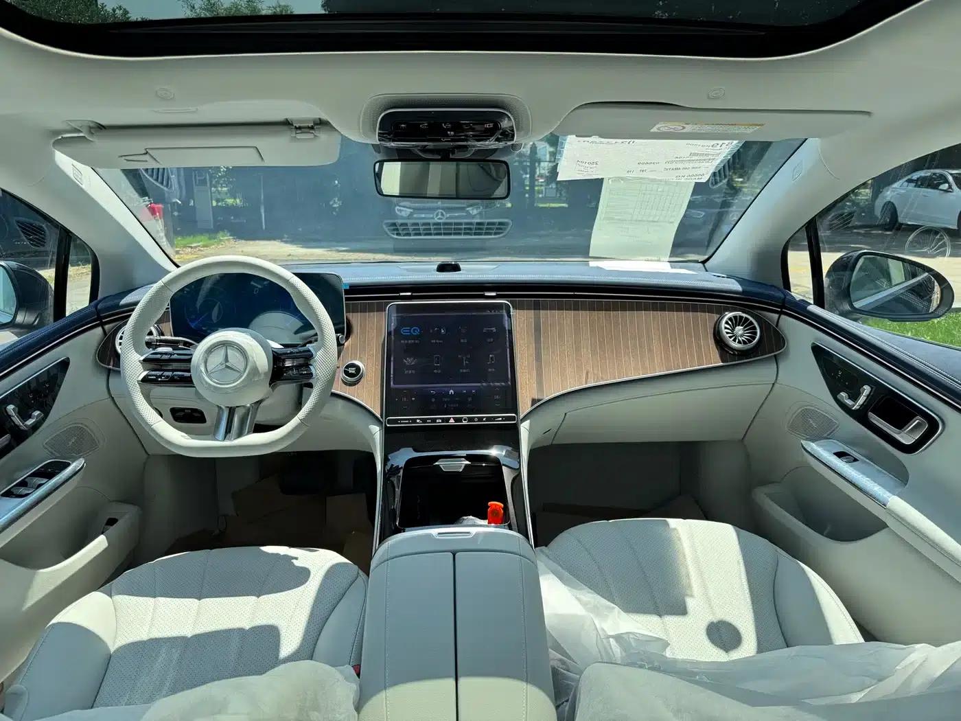 Mercedes-Benz EQE 2025 500 4MATIC Pioneer Edition — миниатюра 9