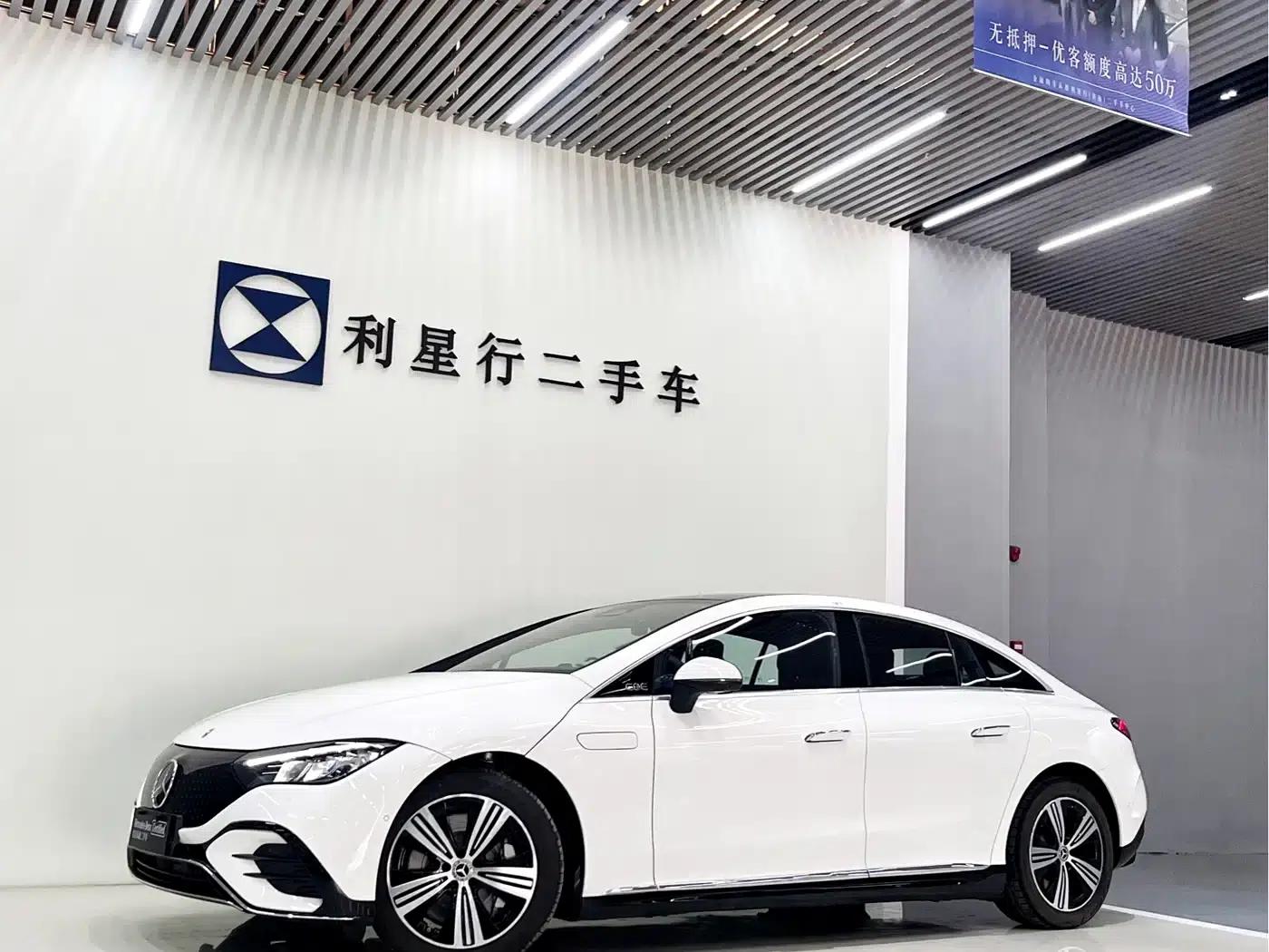 Mercedes-Benz EQE 2025 500 4MATIC Luxury Edition — миниатюра 1