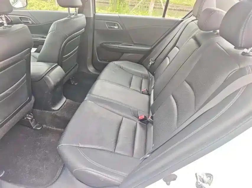 2015 Honda Accord 2.0L LXS Elite Edition — миниатюра 4