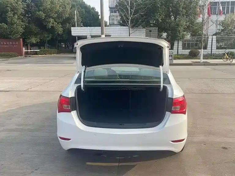 Buick Excelle 2016 15N Automatic Entry-Level Model — миниатюра 8