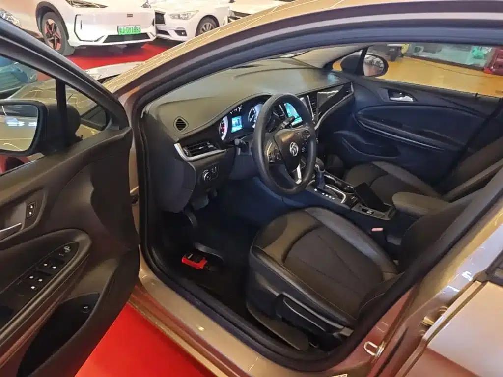 Buick Verano 2019 Sedan 20T Dual-Clutch Leading Edition — миниатюра 16