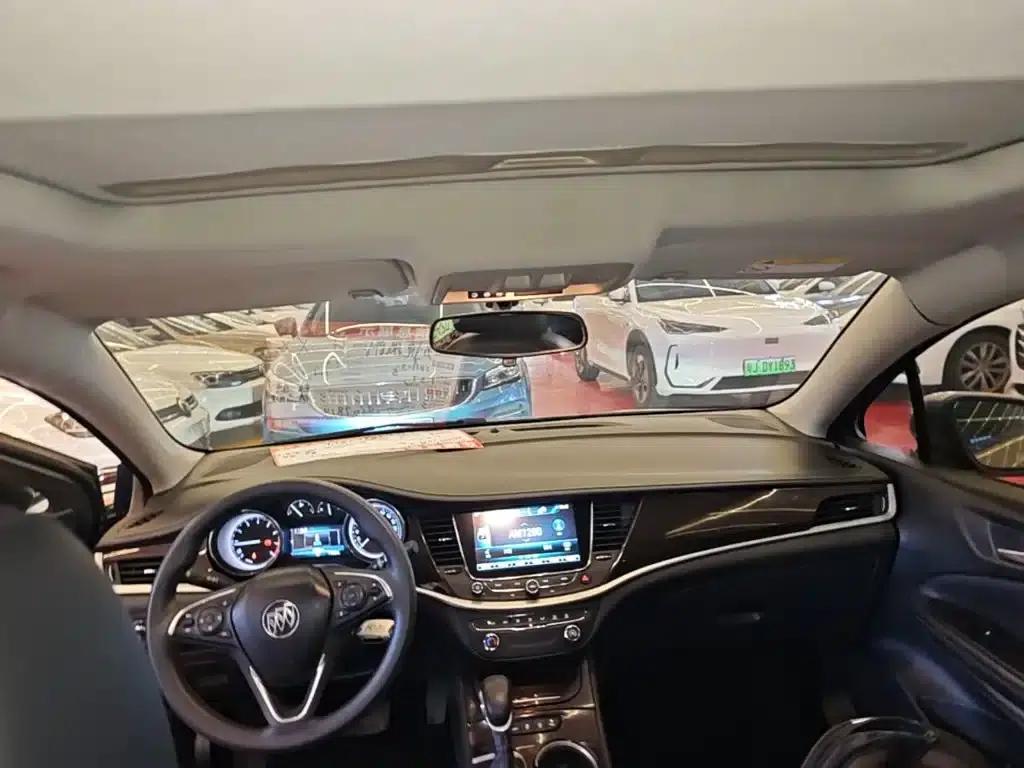 Buick Verano 2019 Sedan 20T Dual-Clutch Leading Edition — миниатюра 18