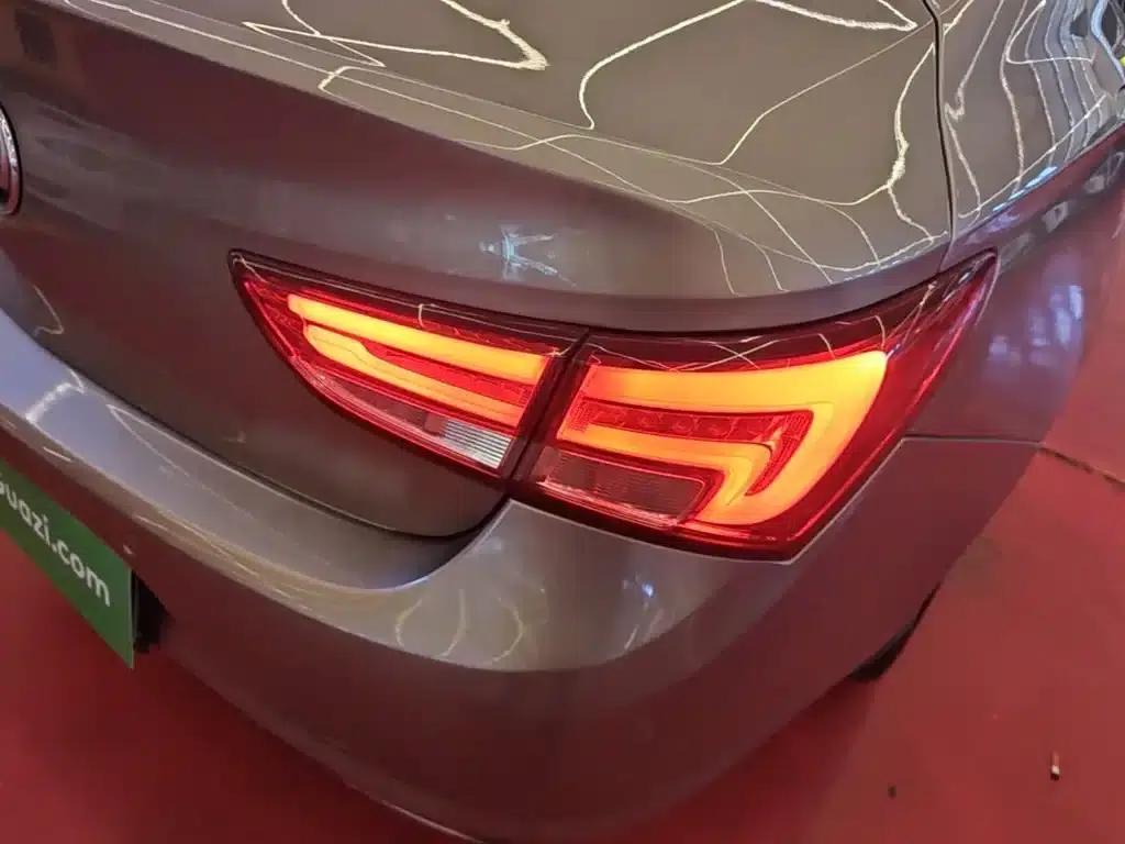 Buick Verano 2019 Sedan 20T Dual-Clutch Leading Edition — миниатюра 8