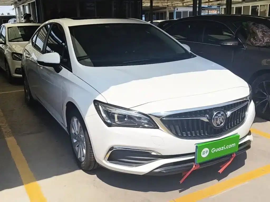 Buick Verano 2018 Sedan 15S Automatic Entry-Level — миниатюра 4