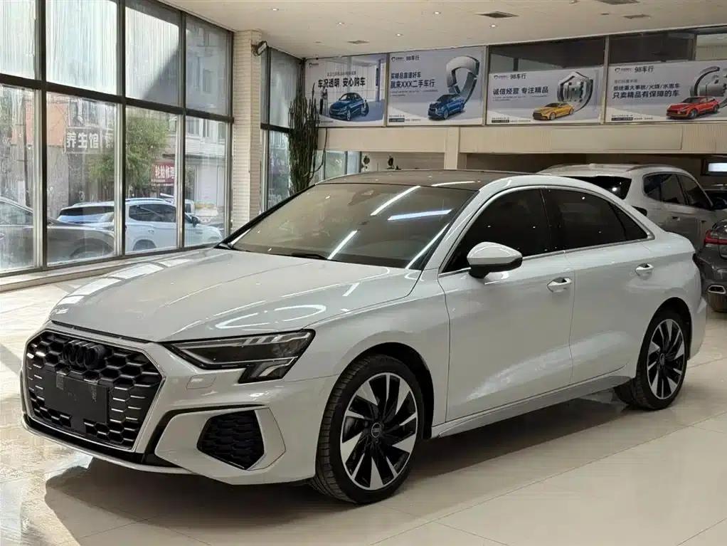 Audi A3 2023 Facelift A3L Limousine 35 TFSI Sporty Edition — миниатюра 1