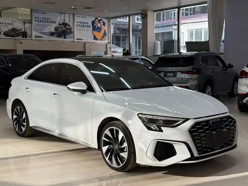 Audi A3 2023 Facelift A3L Limousine 35 TFSI Sporty Edition — миниатюра 3