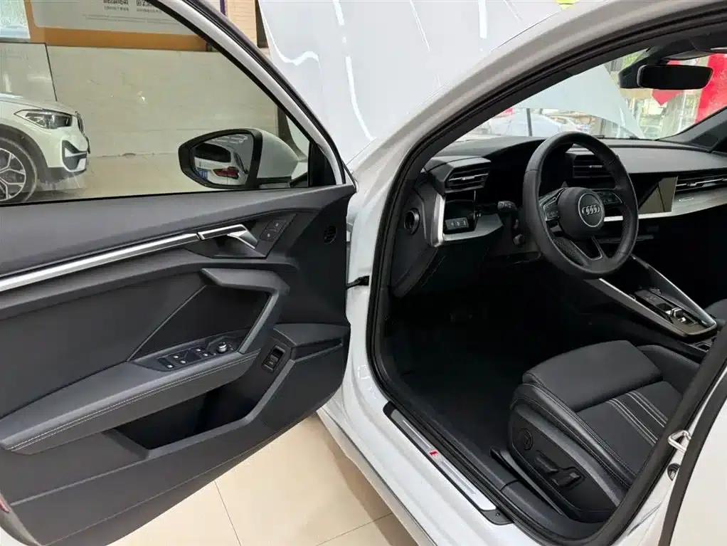 Audi A3 2023 Facelift A3L Limousine 35 TFSI Sporty Edition — миниатюра 22