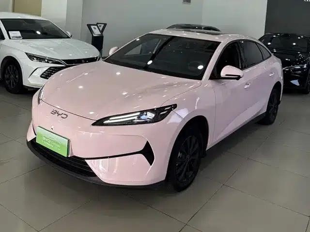 BYD e7 2025 520 Smart Travel Edition