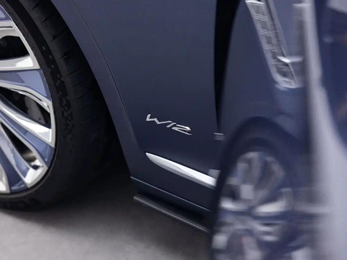 Flying Spur 2020 6.0T W12 Standard Edition — миниатюра 8
