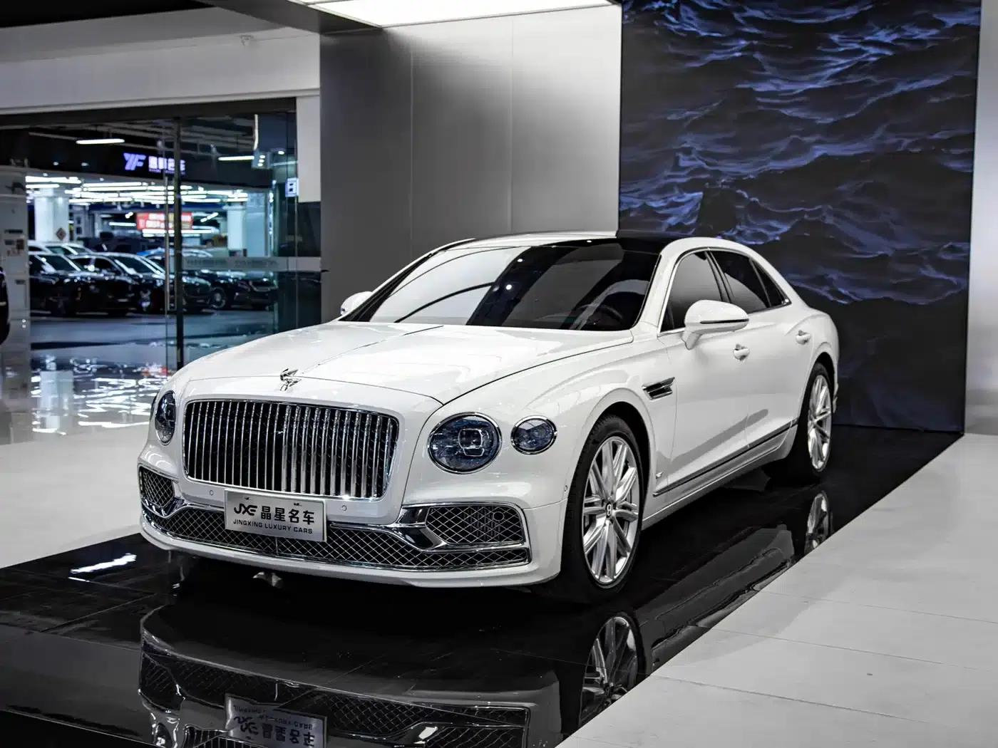 Flying Spur 2020 6.0T W12 Standard Edition — миниатюра 1