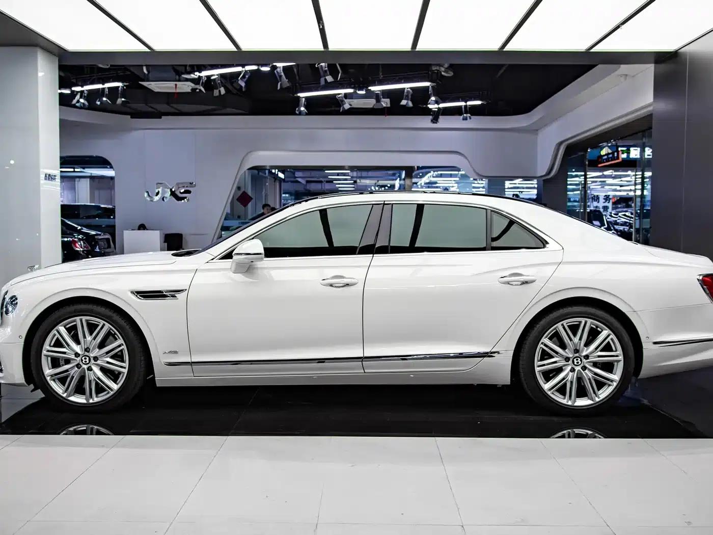 Flying Spur 2020 6.0T W12 Standard Edition — миниатюра 11