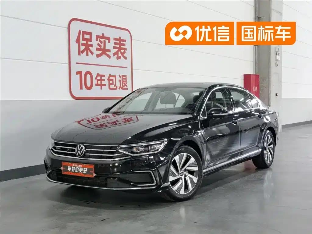2020 Volkswagen Passat PHEV GTE Luxury Edition — миниатюра 1