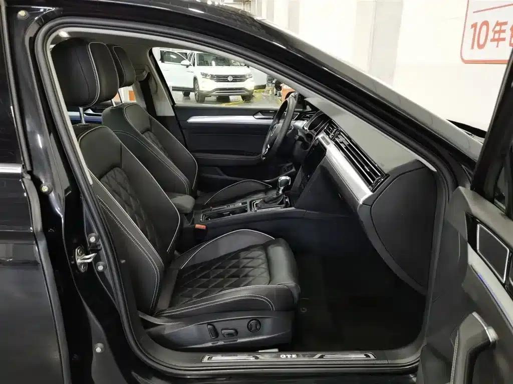 2020 Volkswagen Passat PHEV GTE Luxury Edition — миниатюра 23