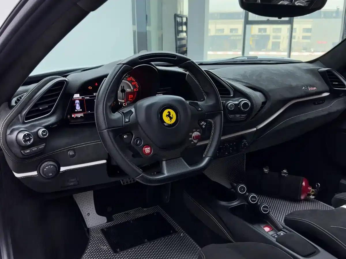 2015 Ferrari 488 GTB — миниатюра 23