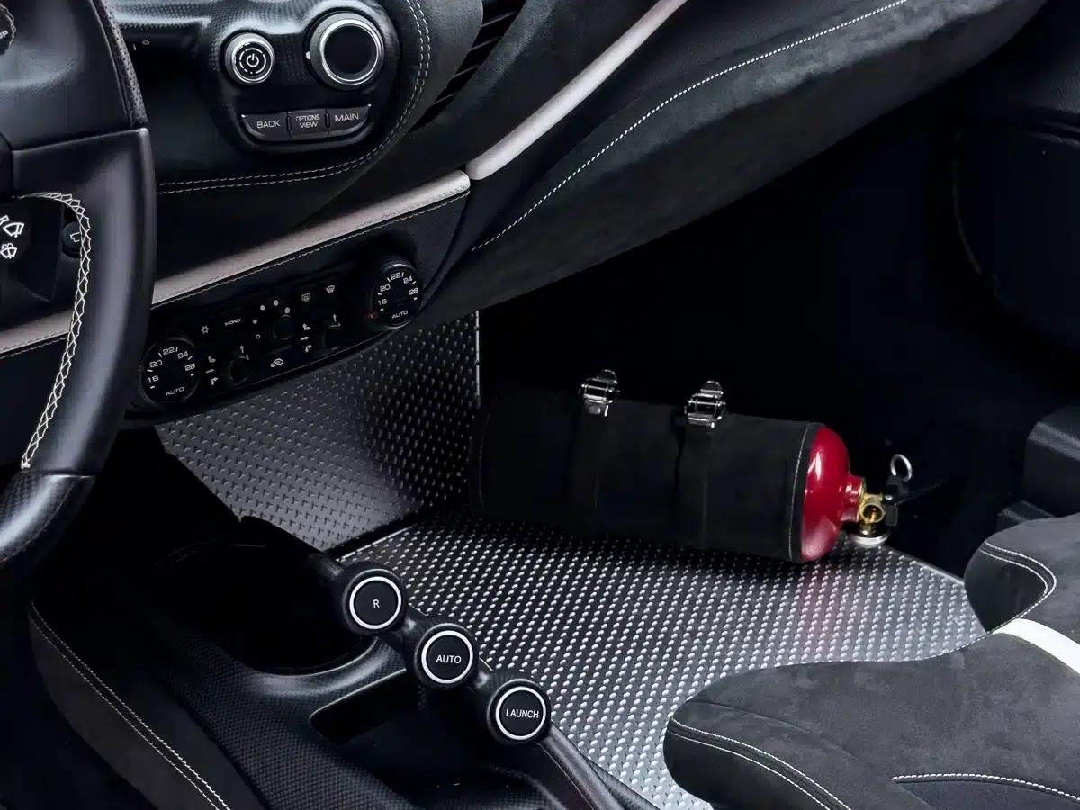 2015 Ferrari 488 GTB — миниатюра 31