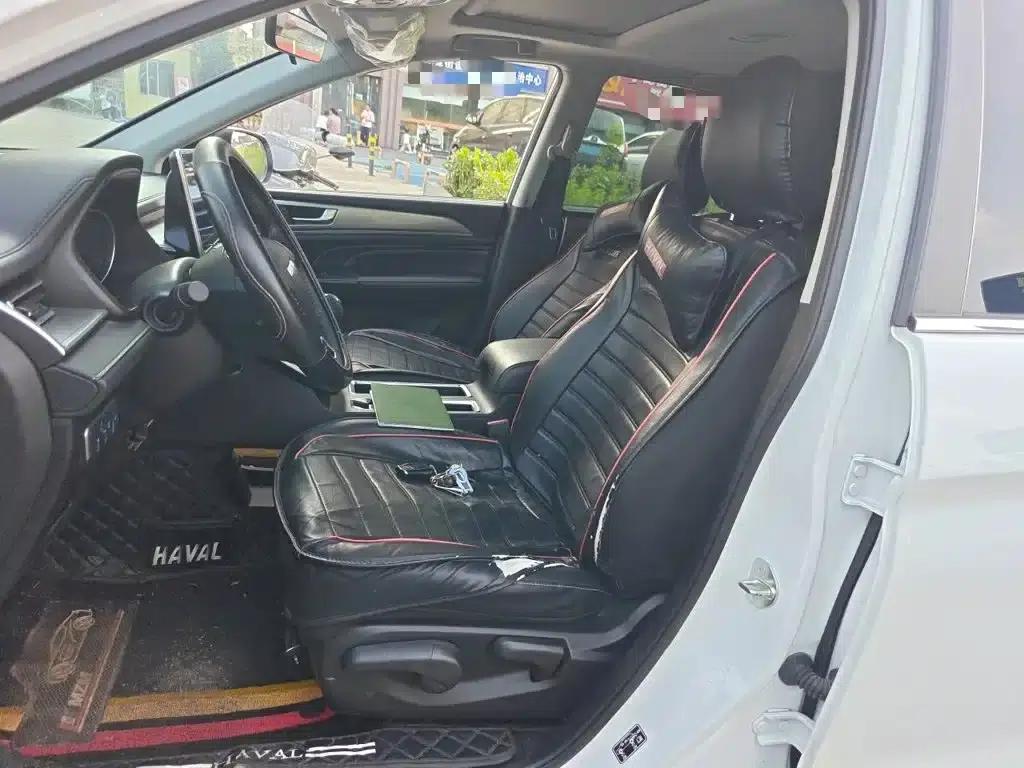 Haval M6 2021 PLUS 1.5T Manual Luxury Intelligent Connectivity Edition — миниатюра 8