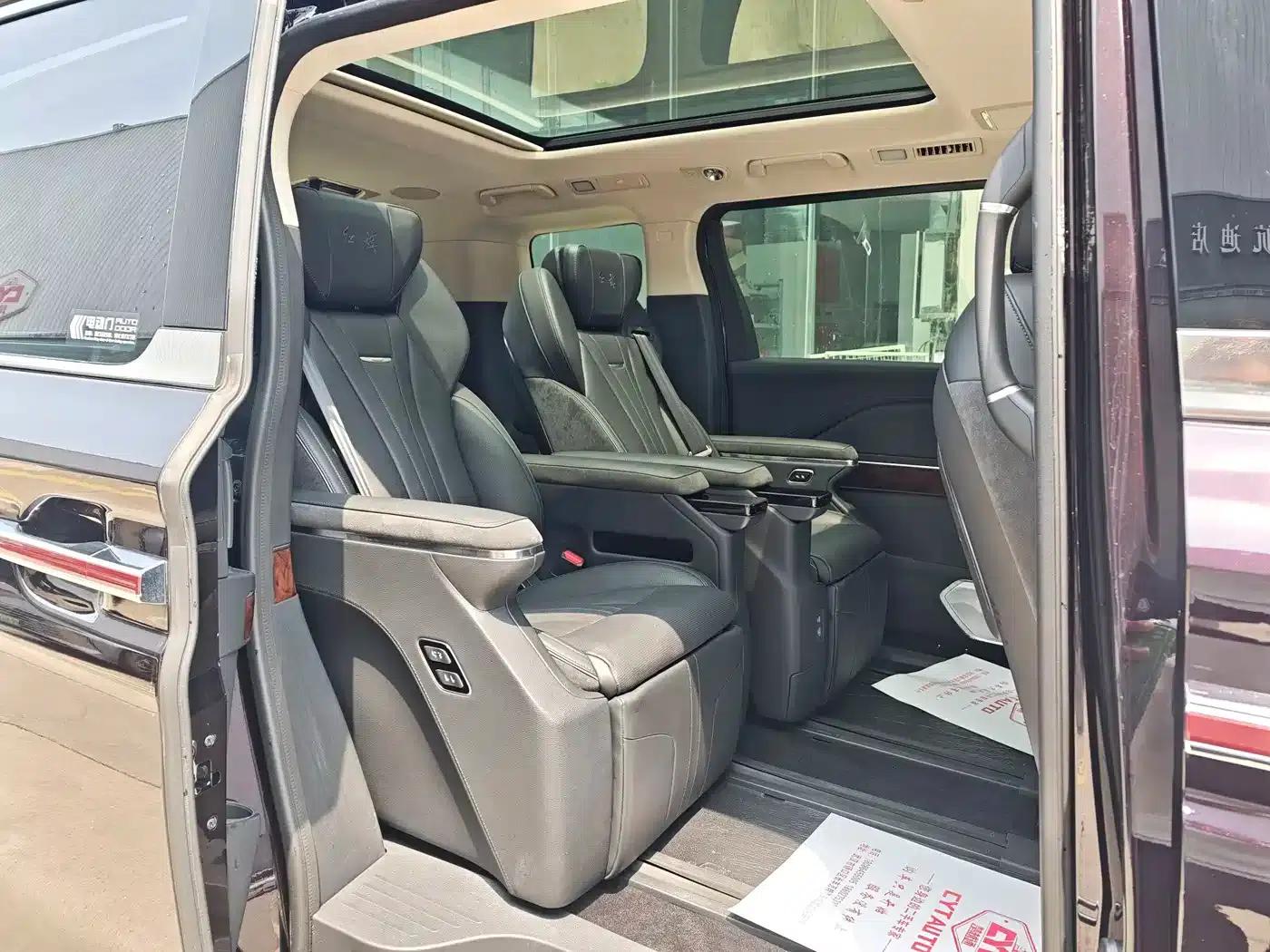 Hongqi HQ9 PHEV 2024 2.0T AWD Luxury Edition — миниатюра 6