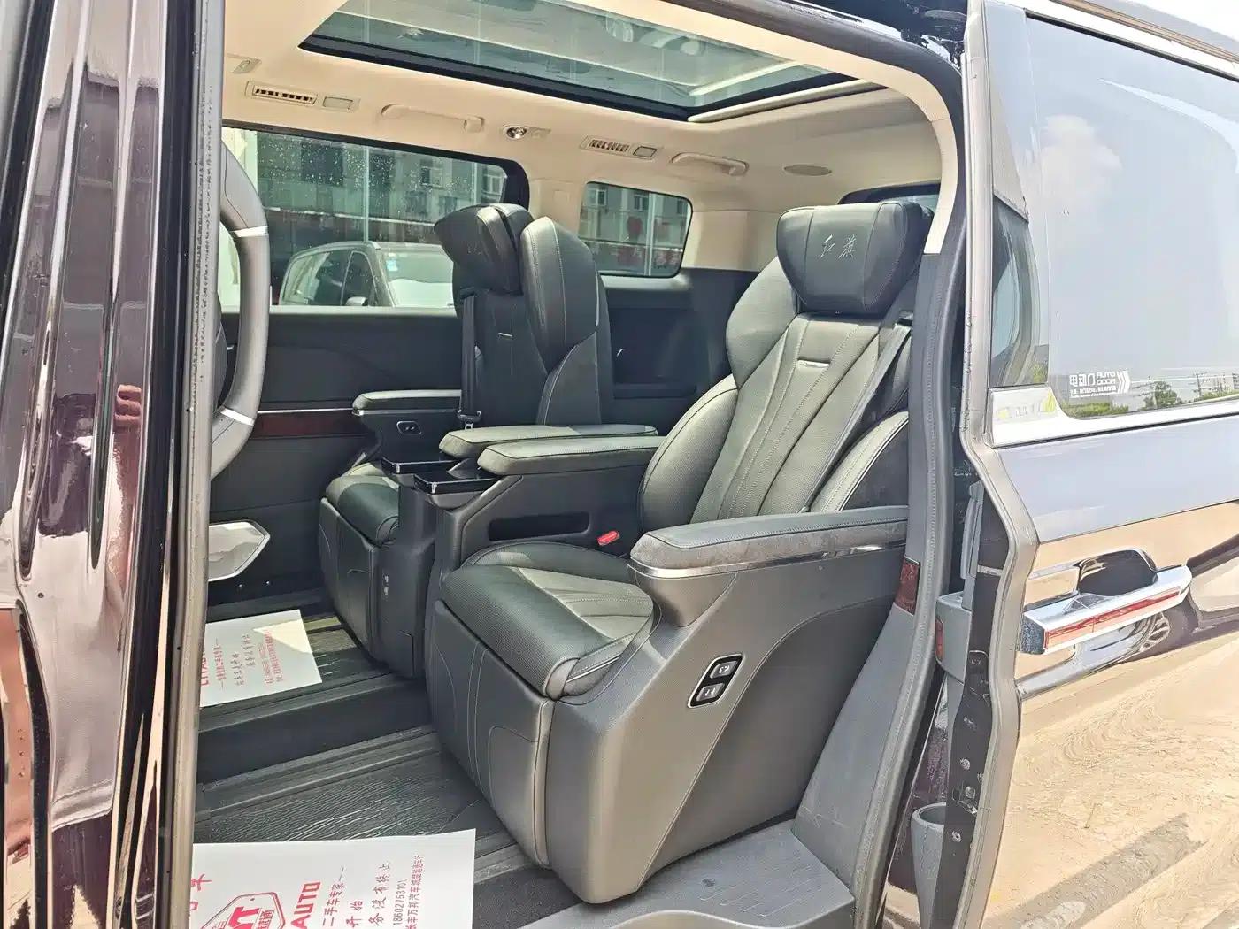 Hongqi HQ9 PHEV 2024 2.0T AWD Luxury Edition — миниатюра 9