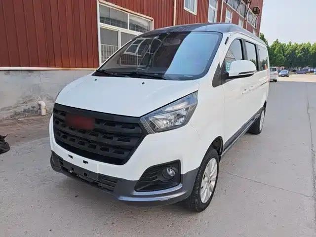 Golden Lion M Classic 2022 Panda Edition 1.5L Touring Lion Bus (5 Seats)