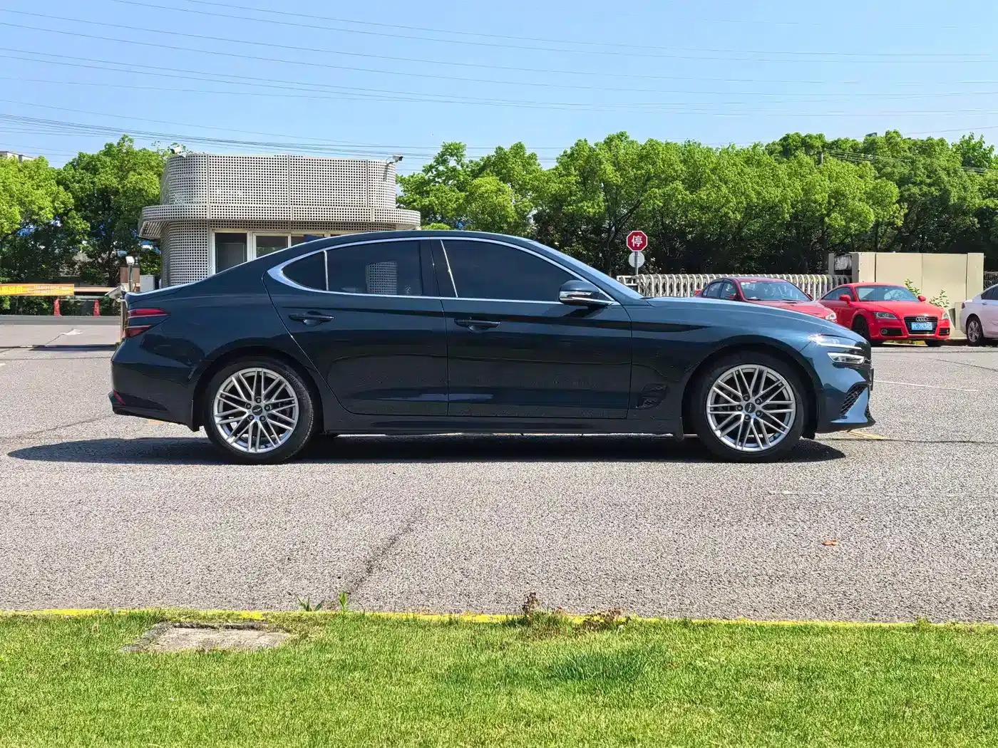 Genesis G70 2021 2.0T Rear-Wheel Drive Luxury Edition — миниатюра 5