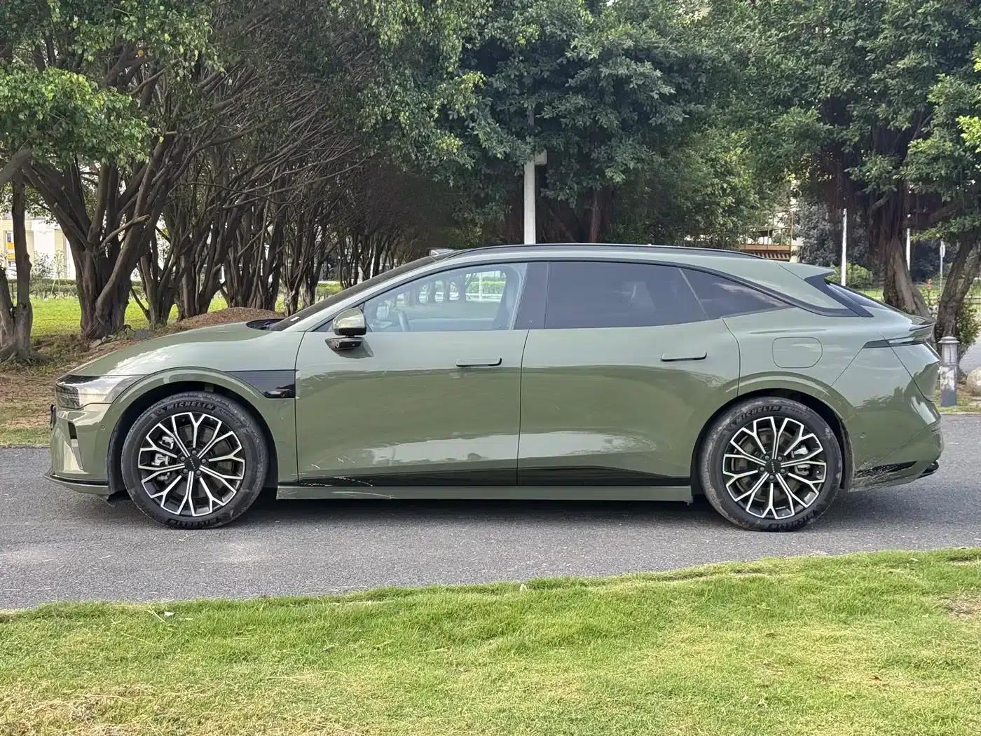 Jike 007GT 2025 Long Range Rear-Wheel Drive Intelligent Driving Edition 100kWh — миниатюра 3
