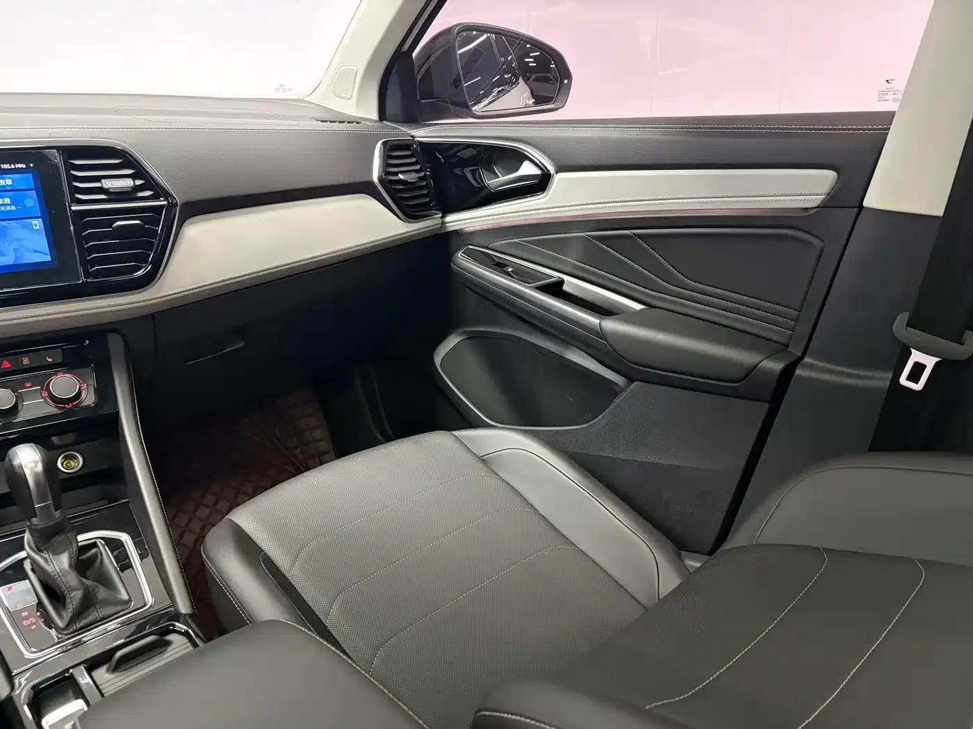 Jetta VS7 2023 280TSI Automatic Enjoy Edition — миниатюра 10