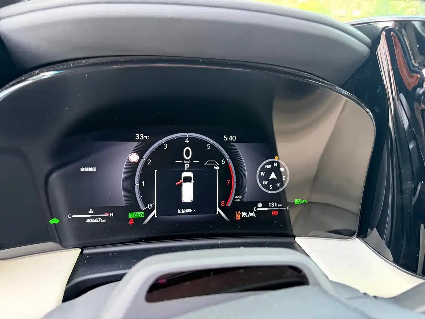 Lexus LM 2025 500h Six-Seat Premium Edition — миниатюра 7
