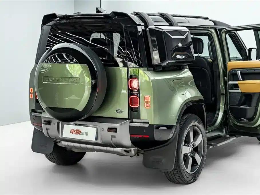 2023 Land Rover Defender Facelift 110 3.0T P400 X-DYNAMIC HSE — миниатюра 34