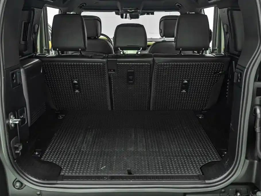 2023 Land Rover Defender Facelift 110 3.0T P400 X-DYNAMIC HSE — миниатюра 37