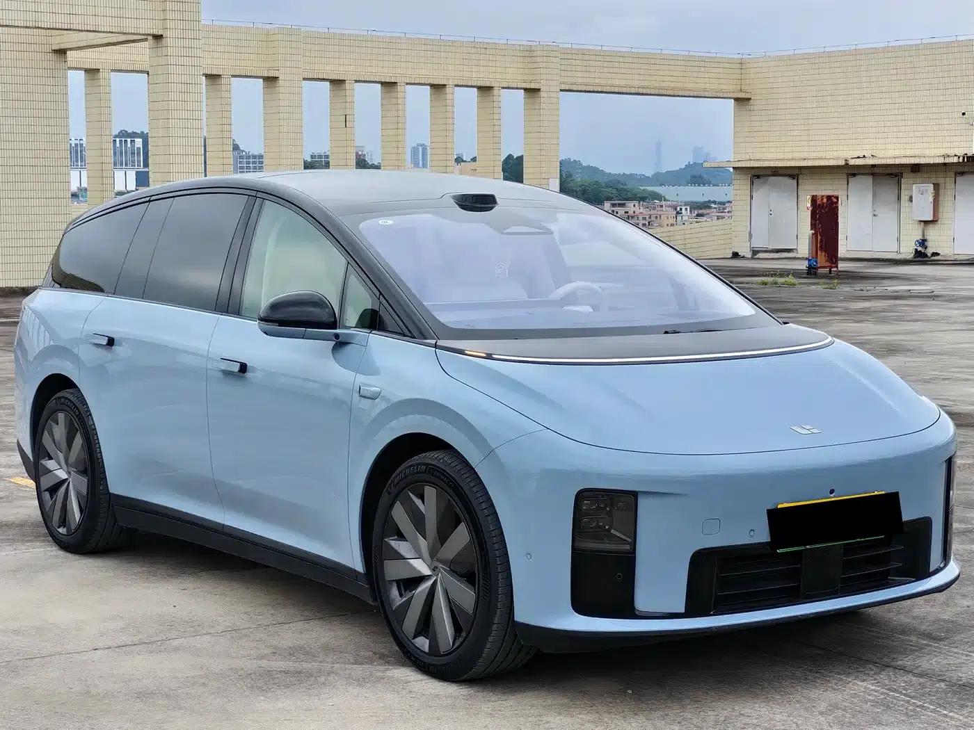 Li Auto i8 2025 Standard Edition — миниатюра 3