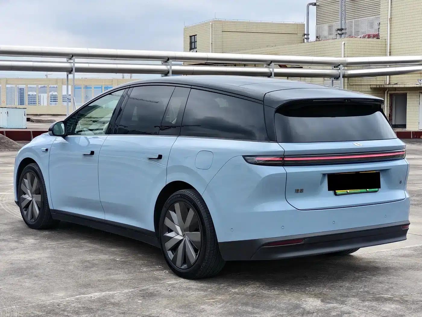 Li Auto i8 2025 Standard Edition — миниатюра 4
