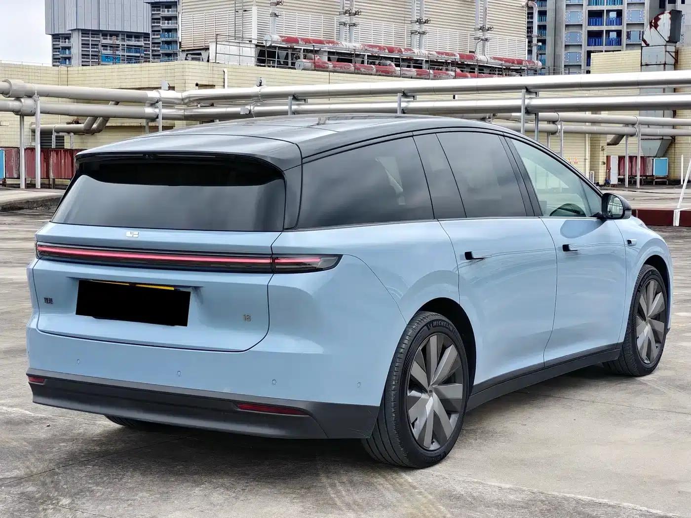Li Auto i8 2025 Standard Edition — миниатюра 6