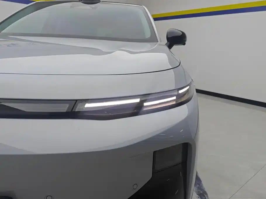 Leapmotor B10 2025 Model with 600 LiDAR — миниатюра 5