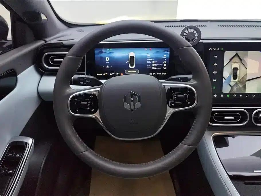 Leapmotor C01 2023 Range Extender 216 Comfort Edition — миниатюра 15