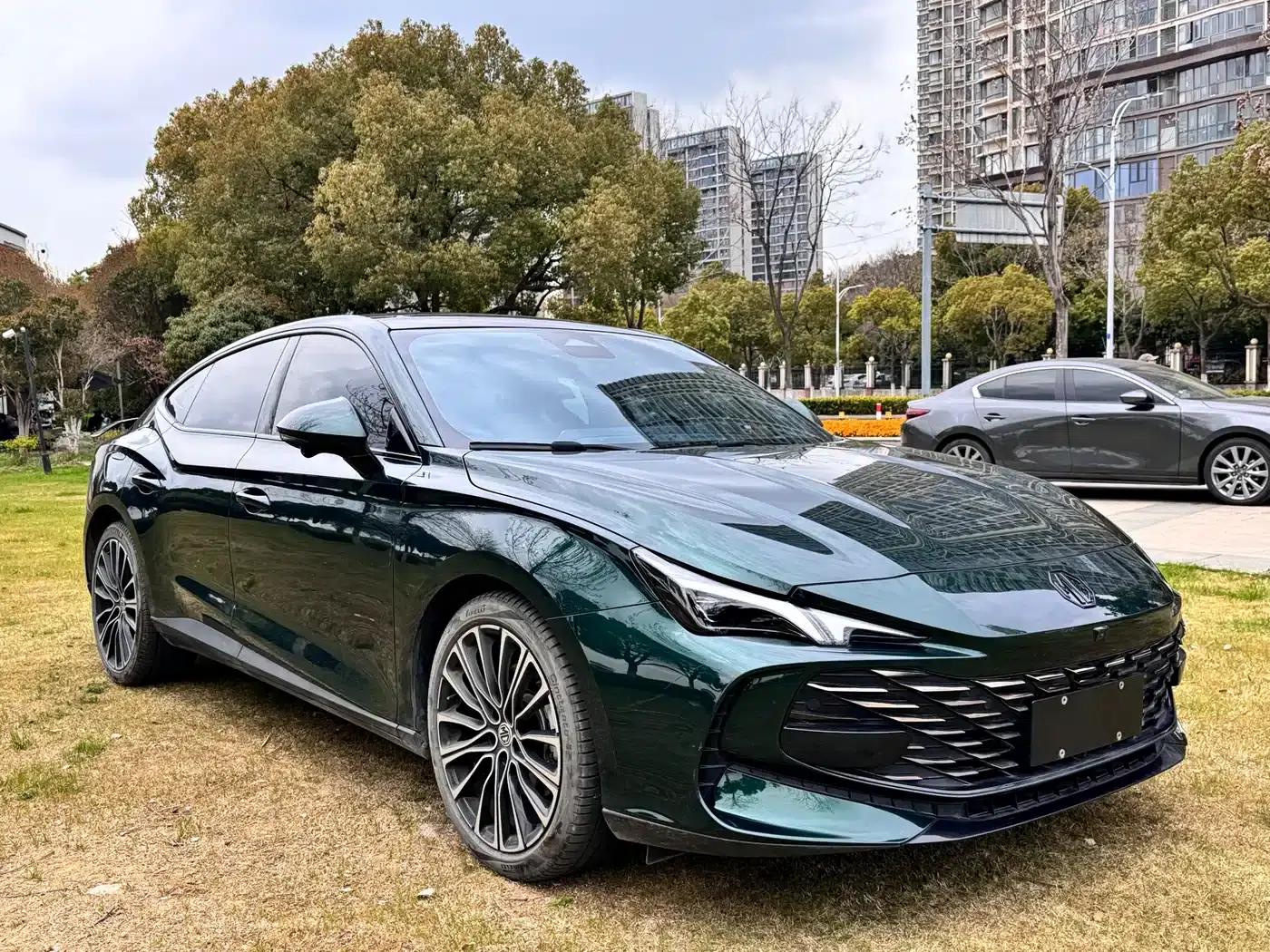MG7 2023 2.0T Automatic Trophy+ Exhilarating Edition — миниатюра 3