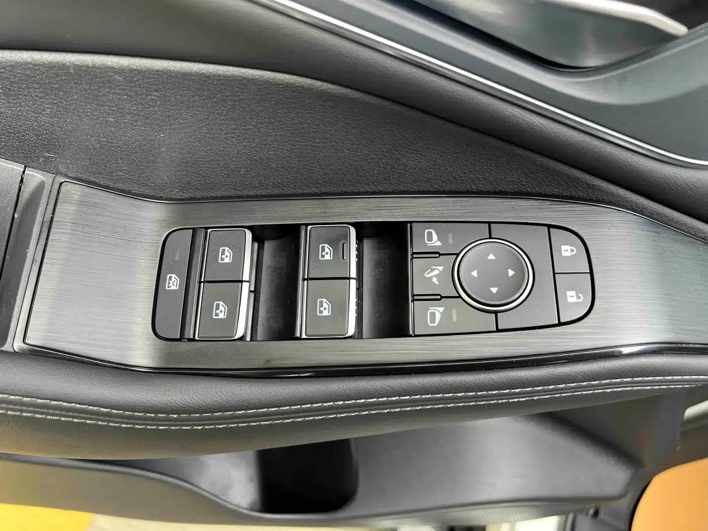 Nissan X-Trail 2021 VC-Turbo 300 CVT 2WD Luxury Edition — миниатюра 18