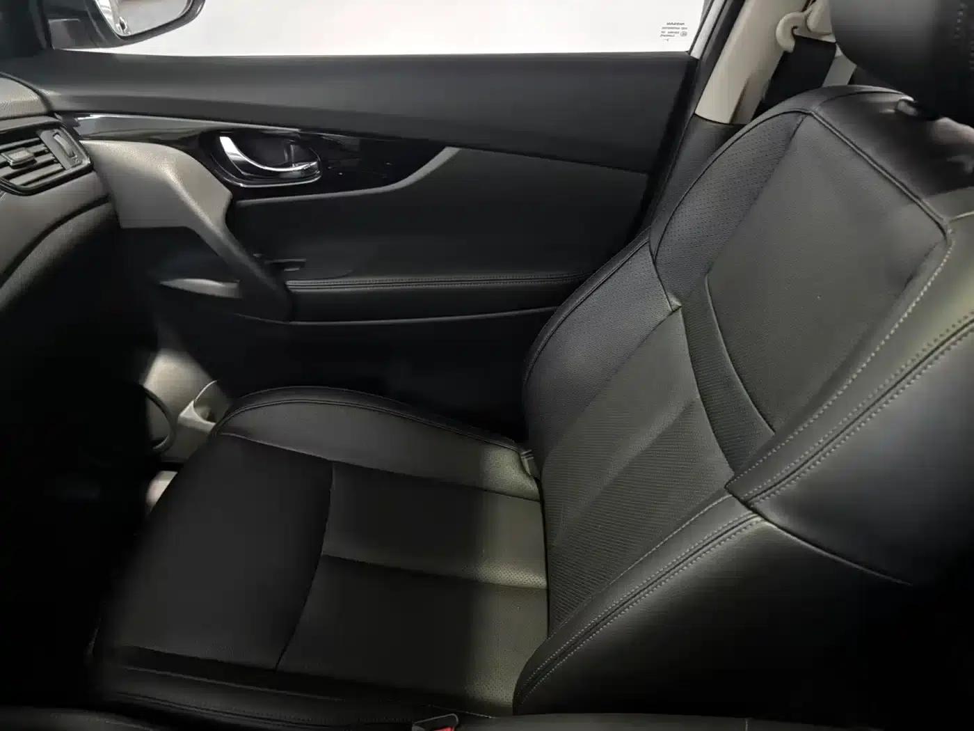 Nissan X-Trail 2023 Classic 2.0L 2WD Intelligent Connectivity Premium Edition — миниатюра 15