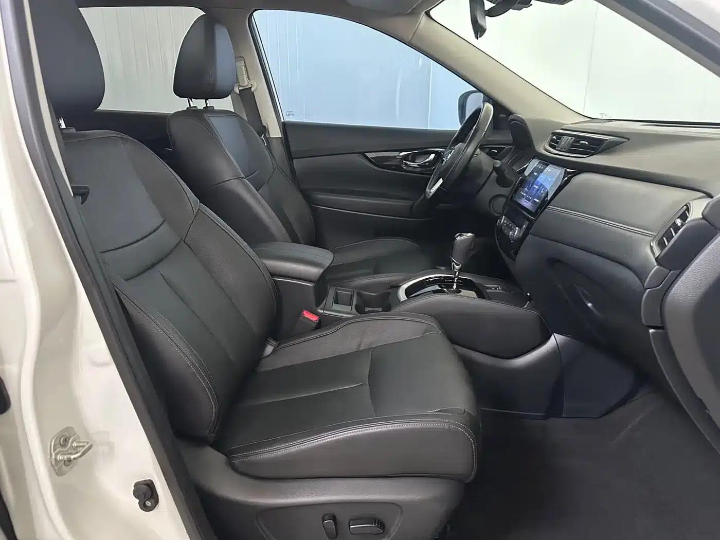 Nissan X-Trail 2023 Classic 2.0L 2WD Intelligent Connectivity Premium Edition — миниатюра 16